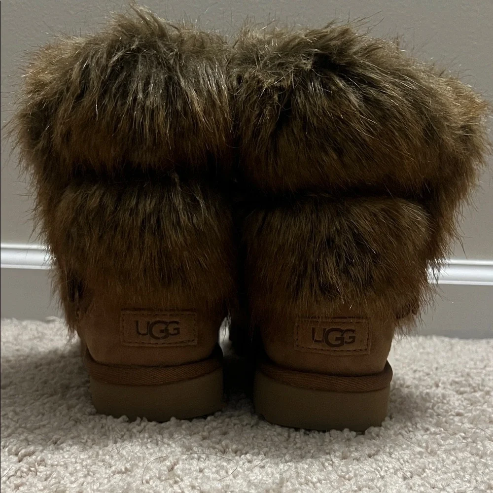 UGG Cozy Brown Fur-Lined Women's Boots - Picture 6 of 9